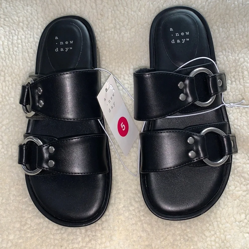 A. new day Black/Haisley platform sandals, with memory foam Size 5